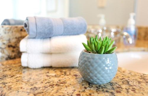 St. Petersburg - Clearwater Apartamento | Dolphin Bay in Boca Ciega Resort - 2BR, Pool, Bay View