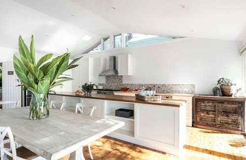 Whale Beach Casa | DOLPHIN BAY OCEANFRONT by Palm Beach Holiday Rentals
