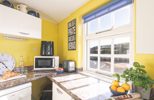 Portmellon Casa | Dolphin Cottage, Portmellon, waterside seaviews
