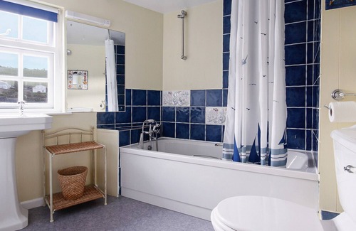 Portmellon Casa | Dolphin Cottage, Portmellon, waterside seaviews