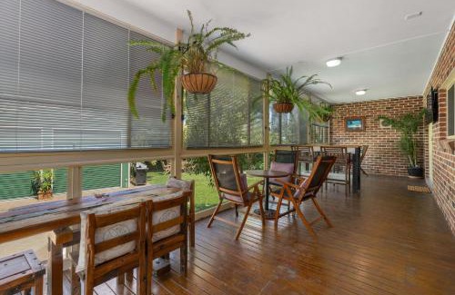 Callala Bay Casa | Dolphin Cove - Pet Friendly with Fireplace