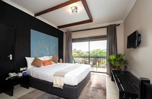 Bugolobi Hotel | Dolphin Suites