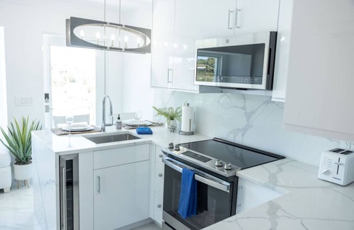 Great Cruz Bay Casa | Dolphin Suites Unit 8