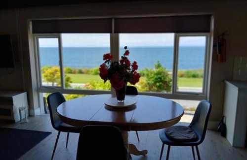 Fanore Casa | Dolphin Watch