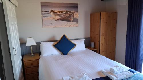 Fanore Casa | Dolphin Watch