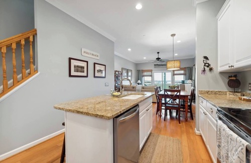 Waters Edge Casa | Dolphins, Wildlife amazing location to see it all!
