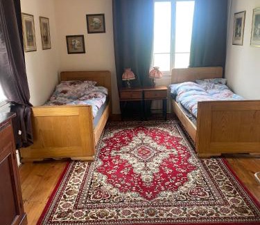 Niedrzwica Duza Casa | Dom wsród pól Radawczyk