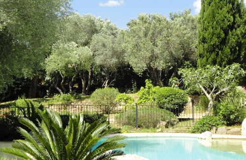 Guerrevieille Villa | DOMAINE BEAUVALLON -200M PLAYAS - GOLFE SAINT-TROPEZ - STE MAXIME - VILLA 300m
