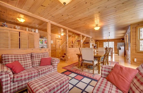Val David Casa | DOMAINE BONHEURA; A HAVEN OF PEACE SURROUNDED BY NATURE IN ABUNDANCE!
