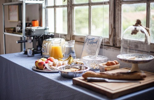 Mouthoumet Casa | Domaine Castelnaut : Gîte and Château