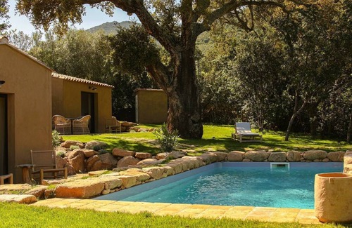 San-Gavino-di-Carbini Casa | Domaine de Gialla Bergerie Quercia, 4 pers, piscine chauffée, 10 mn plage
