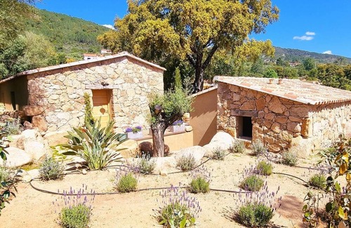 San-Gavino-di-Carbini Casa | Domaine de Gialla Bergerie Quercia, 4 pers, piscine chauffée, 10 mn plage