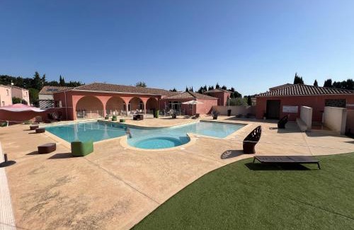 Saint-Christol Casa | Domaine de Bacchus-Villa Occitane-Climatisée 4 couchages