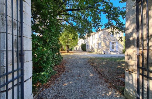 Magnac-sur-Touvre Cama Y Desayuno | Domaine de Belisle