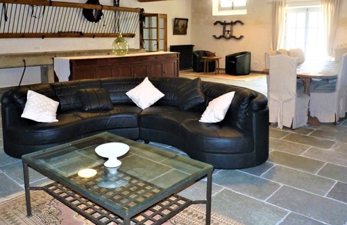Alzonne Casa | Domaine de BELLOC Gîte Ecurie
