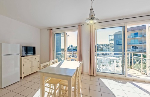 Plougonvelin Apartamento | Domaine de Bertheaume by Interhome