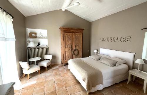 Robion Cama Y Desayuno | Domaine de Canfier, maison d'hôtes