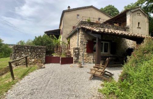Rosieres Casa | Domaine de Chanteperdrix