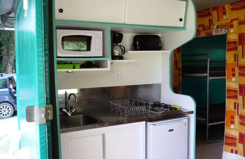 St-Sulpice-de-Mareuil Casa | Domaine de Corneuil *** - Tent Kanada Comfort with shower cabin and toilet 5 people