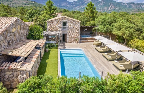 San-Gavino-di-Carbini Casa | Domaine de Casanghjulina