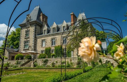Taden Cama Y Desayuno | Domaine de Kerrosen à proximité du port de Dinan, sur la Rance