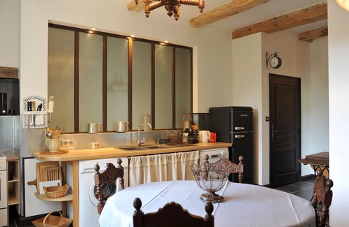 Saint-Martin-de-Villereglan Cabaña | Domaine de la Salutiere: Duplex de Charme au Centre du Pays Cathare