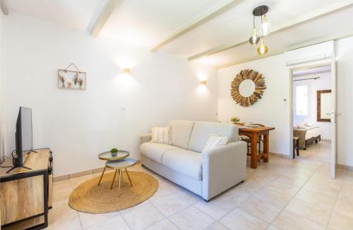 Eyguieres Apartamento | Domaine De Meyrol - Gite 1