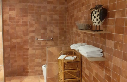Saintes Agglomeration Hotel | Domaine des Chais