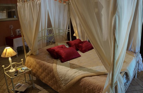 Saintes Agglomeration Hotel | Domaine des Chais