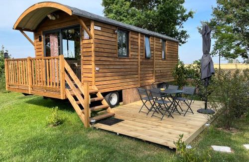 Marigny-les-Reullee Chalet De Esquí | DOMAINE DES GALINACES ROULOTTE LA ROUSSETTE 2-4P