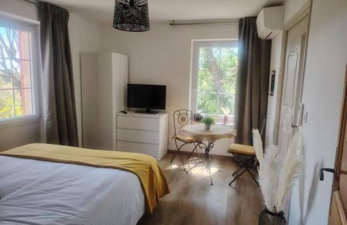 Vence Apartamento | Domaine des Petites Sœurs à 800m du centre historique avec 5200m2 de parc arboré