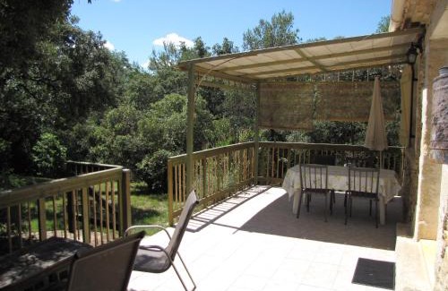Galargues Casa | Domaine du bois gîte Bleuette