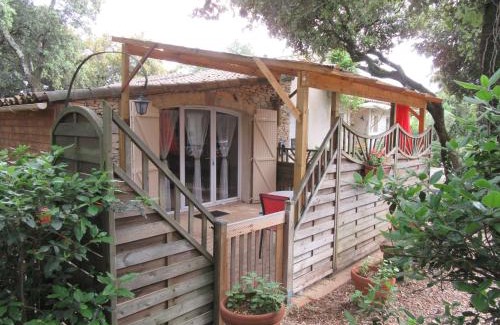 Galargues Casa | Domaine du bois gîte Marion