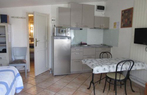 Galargues Casa | Domaine du bois gîte Marion