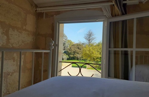 Ambares-et-Lagrave Hotel | Domaine du chauvet
