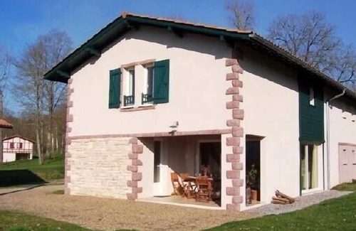 Saint-Jean-le-Vieux Casa | Domaine du Lac d'Harrieta: sus vacaciones en el País Vasco: 2 a 56