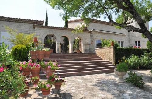 Saint-Sauveur-de-Cruzieres Casa | Domaine le Bourdet