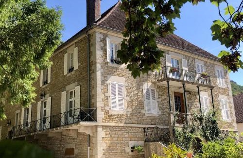 Nevy-sur-Seille Casa | Domaine GUIET