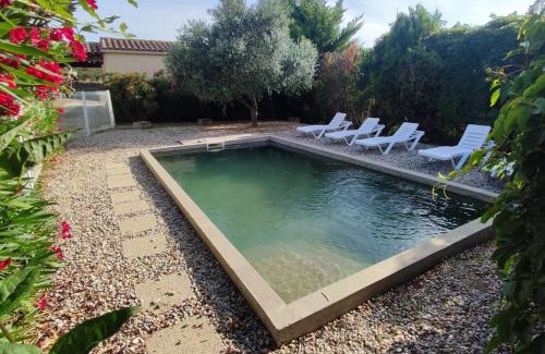 Chamaret Casa | Domaine Guiton Le Colombier