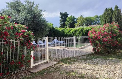 Chamaret Casa | Domaine Guiton Le Colombier