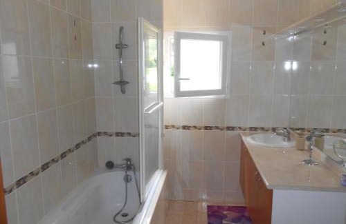 Saint-Jean-le-Vieux Casa | Domaine Harrieta