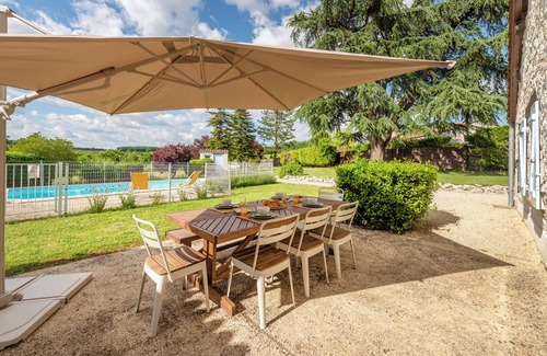 Trentels Casa | DOMAINE LA GRANJA - Establou