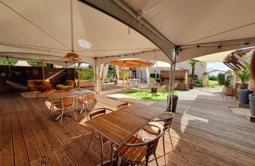 Aiguillon Cama Y Desayuno | Domaine le Baraillot, Chambres et repas d'hôtes, soirée étape