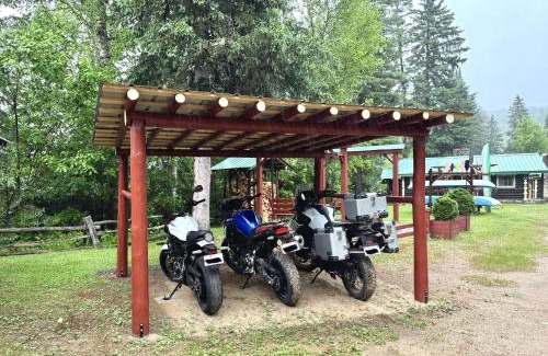 Mauricie Hotel | Domaine le Bostonnais - Le Village en Bois Rond