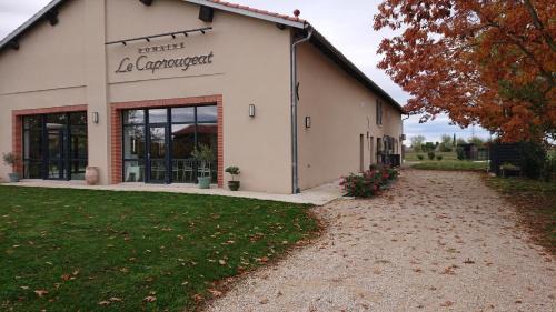 Daux Casa | Domaine le Caprougeat