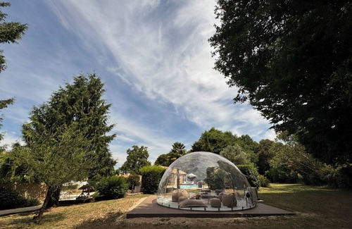 Chey Casa | Domaine Lucienne. An exceptional property with domes and pickleball court.