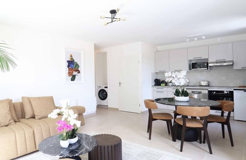 Bussy-Saint-Georges Apartamento | 4 personnes - Premium -Apartamento-Vista al Jardín-Apartamento-Baño Privado
