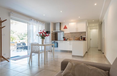 Saint-Genis Apartamento | Domaine Pedra Llampada Gîte Cerise