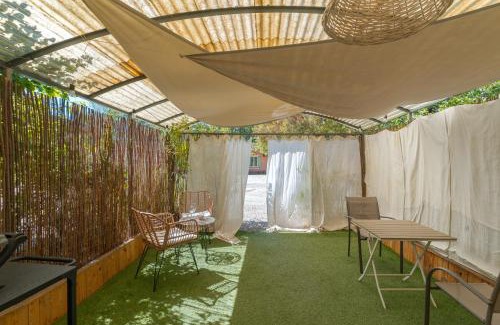 Roussillon Casa | Domaine Plan Des Devens Volupté