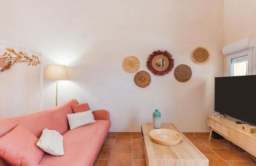 Roussillon Casa | Domaine Plan Des Devens Volupté